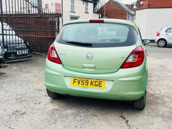 Vauxhall Corsa 1.4i 16v Exclusiv 5dr