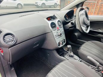 Vauxhall Corsa 1.4i 16v Exclusiv 5dr