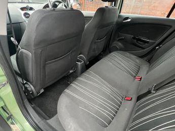 Vauxhall Corsa 1.4i 16v Exclusiv 5dr