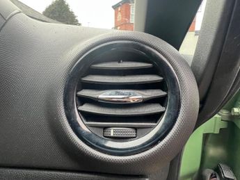 Vauxhall Corsa 1.4i 16v Exclusiv 5dr