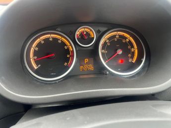 Vauxhall Corsa 1.4i 16v Exclusiv 5dr