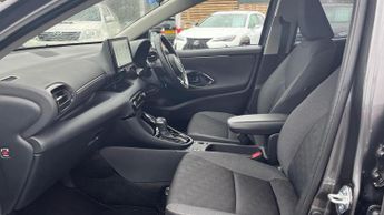 Toyota Yaris 1.5 VVT-h Design E-CVT Euro 6 (s/s) 5dr