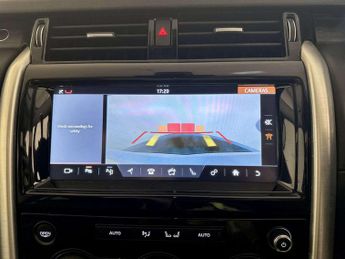 Land Rover Discovery 3.0 SD V6 HSE Luxury SUV 5dr Diesel Auto 4WD Euro 6 (s/s) (306 p