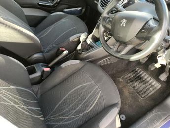 Peugeot 208 1.2 VTi Active Euro 5 5dr