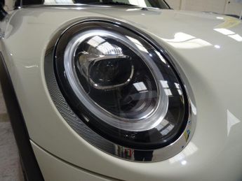 MINI Hatch 2.0 Cooper S Sport Steptronic Euro 6 (s/s) 3dr