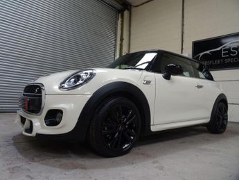 MINI Hatch 2.0 Cooper S Sport Steptronic Euro 6 (s/s) 3dr