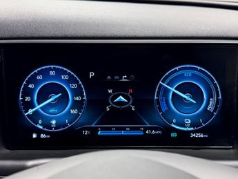 Hyundai TUCSONix35 TUCSON HEV ULTIMATE 230PS A/T 22