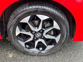 Toyota AYGO 1.0 VVT-i x-trend Funroof x-shift Euro 6 5dr