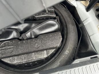 Toyota Auris 1.8 VVT-h T Spirit CVT Euro 5 (s/s) 5dr