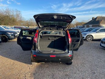 Nissan Note 1.6 16V Tekna Auto Euro 4 5dr