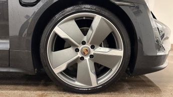Porsche Taycan Performance Plus 93.4kWh Auto RWD 4dr (11kW Charger)