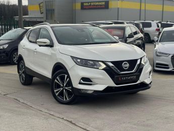 Nissan Qashqai 1.3 DIG-T N-Connecta Euro 6 (s/s) 5dr