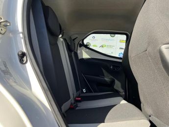 Toyota AYGO 1.0 VVT-i x-press x-shift Euro 6 5dr