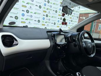 Toyota AYGO 1.0 VVT-i x-press x-shift Euro 6 5dr