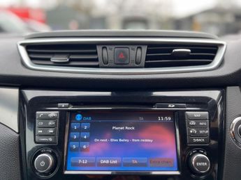 Nissan Qashqai 1.6 dCi Tekna XTRON Euro 6 (s/s) 5dr