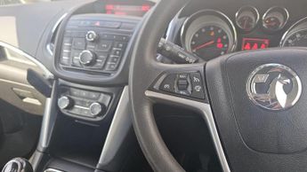 Vauxhall Zafira Tourer 1.4T 16V Exclusiv Euro 5 5dr