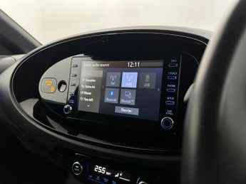 Toyota Aygo X 1.0 VVT-i Edge x-shift Euro 6 (s/s) 5dr