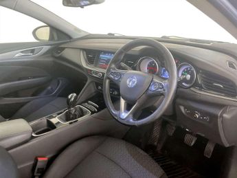 Vauxhall Insignia 1.5i Turbo Design Nav Grand Sport 5dr Petrol Manual Euro 6 (s/s)