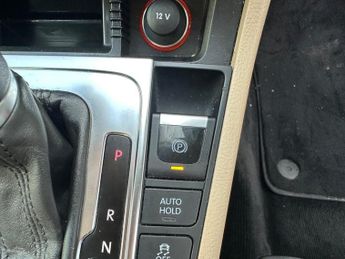 Volkswagen Passat 1.8 TSI SE DSG Euro 5 5dr