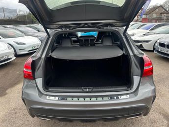 Mercedes-Benz GLA 1.6 GLA200 AMG Line Edition (Plus) 7G-DCT Euro 6 (s/s) 5dr