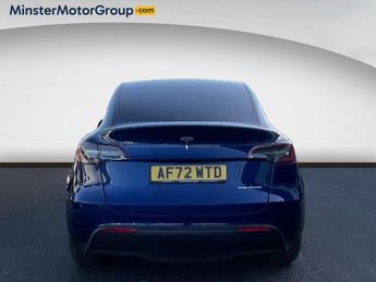 Tesla Model Y LONG RANGE AWD