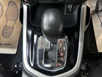 Nissan Navara 2.3 dCi N-Guard Pickup Double Cab 4dr Diesel Auto 4WD Euro 6 (19