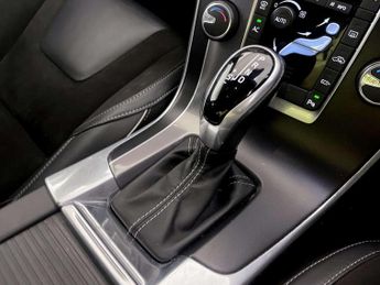 Volvo V60 2.0 D4 R-Design Nav Estate 5dr Diesel Auto Euro 6 (s/s) (190 ps)