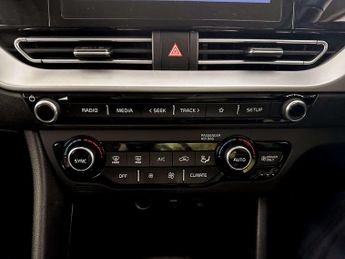 Kia Niro 1.6 GDi 8.9kWh 2 SUV 5dr Petrol Plug-in Hybrid DCT Euro 6 (s/s) 