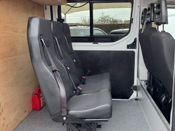 Iveco Daily 2.3D HPI 14V Business 35S 3520 Panel Van 5dr Diesel HiMatic MWB 