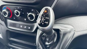 Iveco Daily 2.3D HPI 14V Business 35S 3520 Panel Van 5dr Diesel HiMatic MWB 