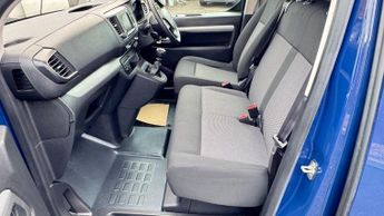 Toyota PROACE Verso 2.0D Shuttle Medium MPV MWB Euro 6 (s/s) 5dr (9 Seat)