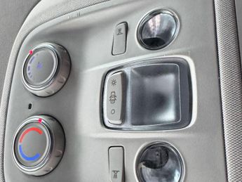 Toyota PROACE Verso 2.0D Shuttle Medium MPV MWB Euro 6 (s/s) 5dr (9 Seat)