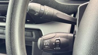 Toyota PROACE Verso 2.0D Shuttle Medium MPV MWB Euro 6 (s/s) 5dr (9 Seat)