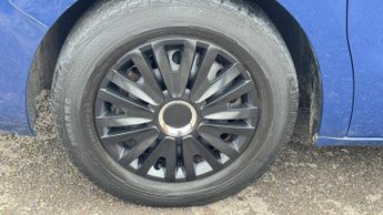 Toyota PROACE Verso 2.0D Shuttle Medium MPV MWB Euro 6 (s/s) 5dr (9 Seat)