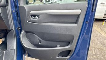 Toyota PROACE Verso 2.0D Shuttle Medium MPV MWB Euro 6 (s/s) 5dr (9 Seat)