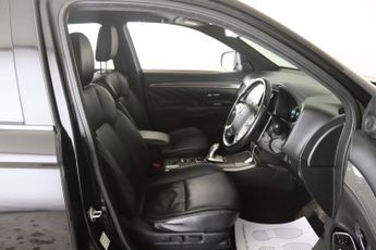 Mitsubishi Outlander 2.4h TwinMotor 13.8kWh Dynamic CVT 4WD Euro 6 (s/s) 5dr