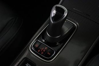 Mitsubishi Outlander 2.4h TwinMotor 13.8kWh Dynamic CVT 4WD Euro 6 (s/s) 5dr