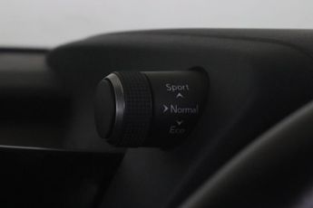 Lexus UX 300e 72.8kWh Auto 5dr