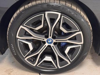 BMW iX 50 111.5kWh M Sport SUV 5dr Electric Auto xDrive (523 ps)