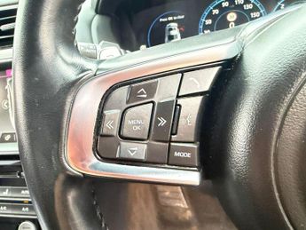 Jaguar XE 2.0d R-Sport Auto Euro 6 (s/s) 4dr