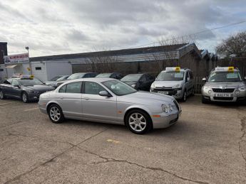 Jaguar S-Type 2.7D V6 SE 4dr