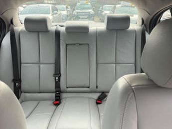 Jaguar S-Type 2.7D V6 SE 4dr