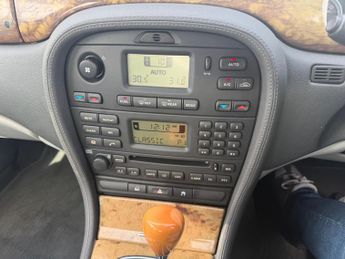 Jaguar S-Type 2.7D V6 SE 4dr