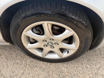 Jaguar S-Type 2.7D V6 SE 4dr