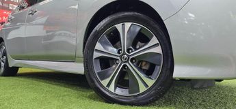 Nissan Leaf 40kWh N-Connecta Auto 5dr