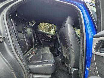 Jaguar F-PACE 2.0 D180 R-Sport Auto AWD Euro 6 (s/s) 5dr