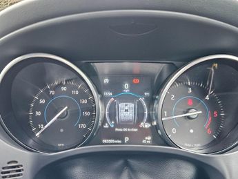 Jaguar F-PACE 2.0 D180 R-Sport Auto AWD Euro 6 (s/s) 5dr