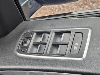 Jaguar F-PACE 2.0 D180 R-Sport Auto AWD Euro 6 (s/s) 5dr