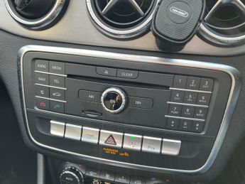 Mercedes-Benz CLA 2.1 CLA220d AMG Line Coupe 7G-DCT Euro 6 (s/s) 4dr