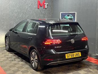 Volkswagen e-Golf 35.8kWh e-Golf Auto 5dr
